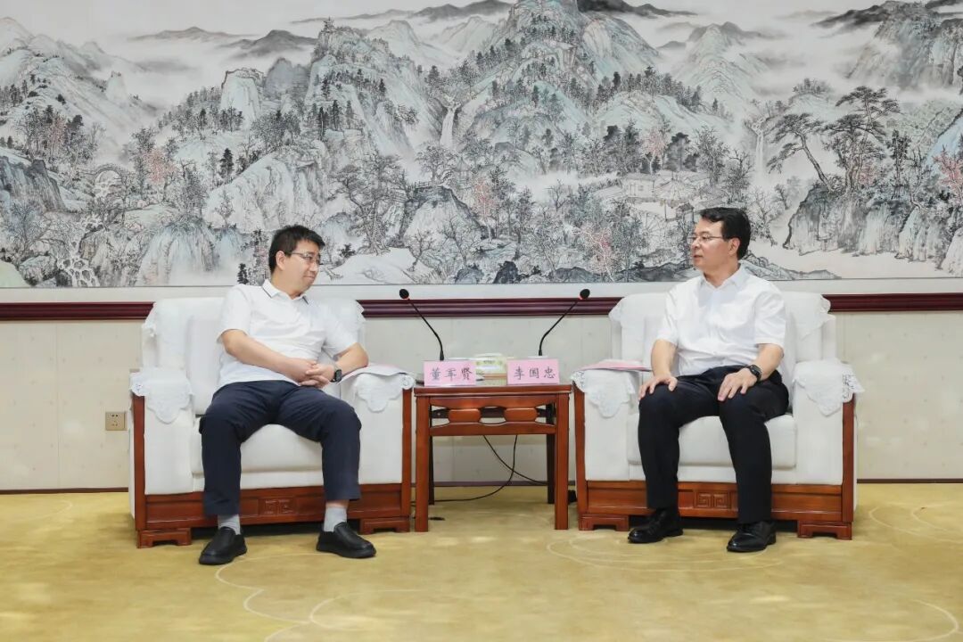 会见现场。记者 黎豪图 摄